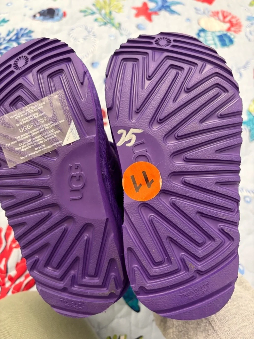 UGG Kids Neumel II boots, purple suede upper and a cozy wool lining Size 11 kids - Picture 5 of 8
